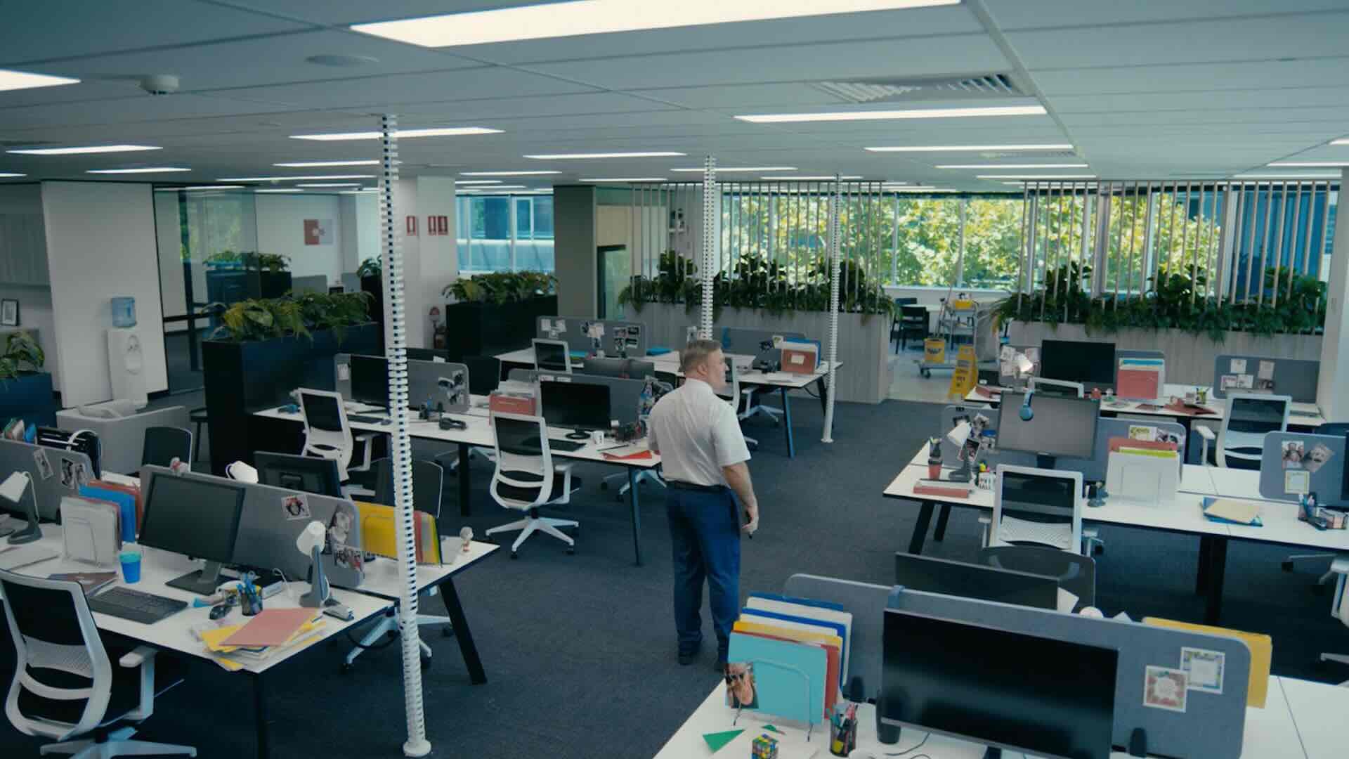 Superbowl-Sickie-Frame-04